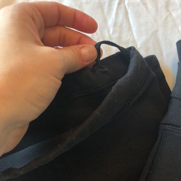 ✨Lululemon Astro crop 043   - Picture 2 of 6